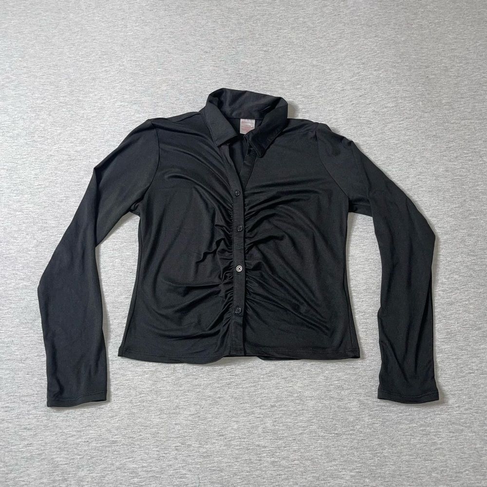 No Boundaries Juniors' Ruched Button Front Blouse… - image 1